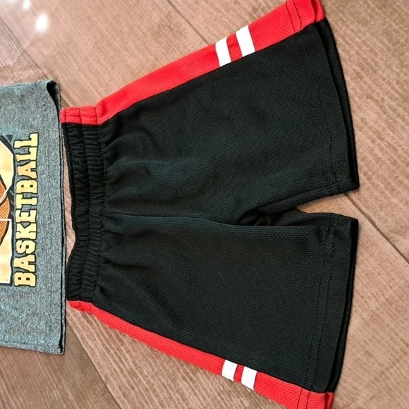 Matching Outfit 12 monthsMatching Sets, Size 12MB for Kids - Picture 3 of 4